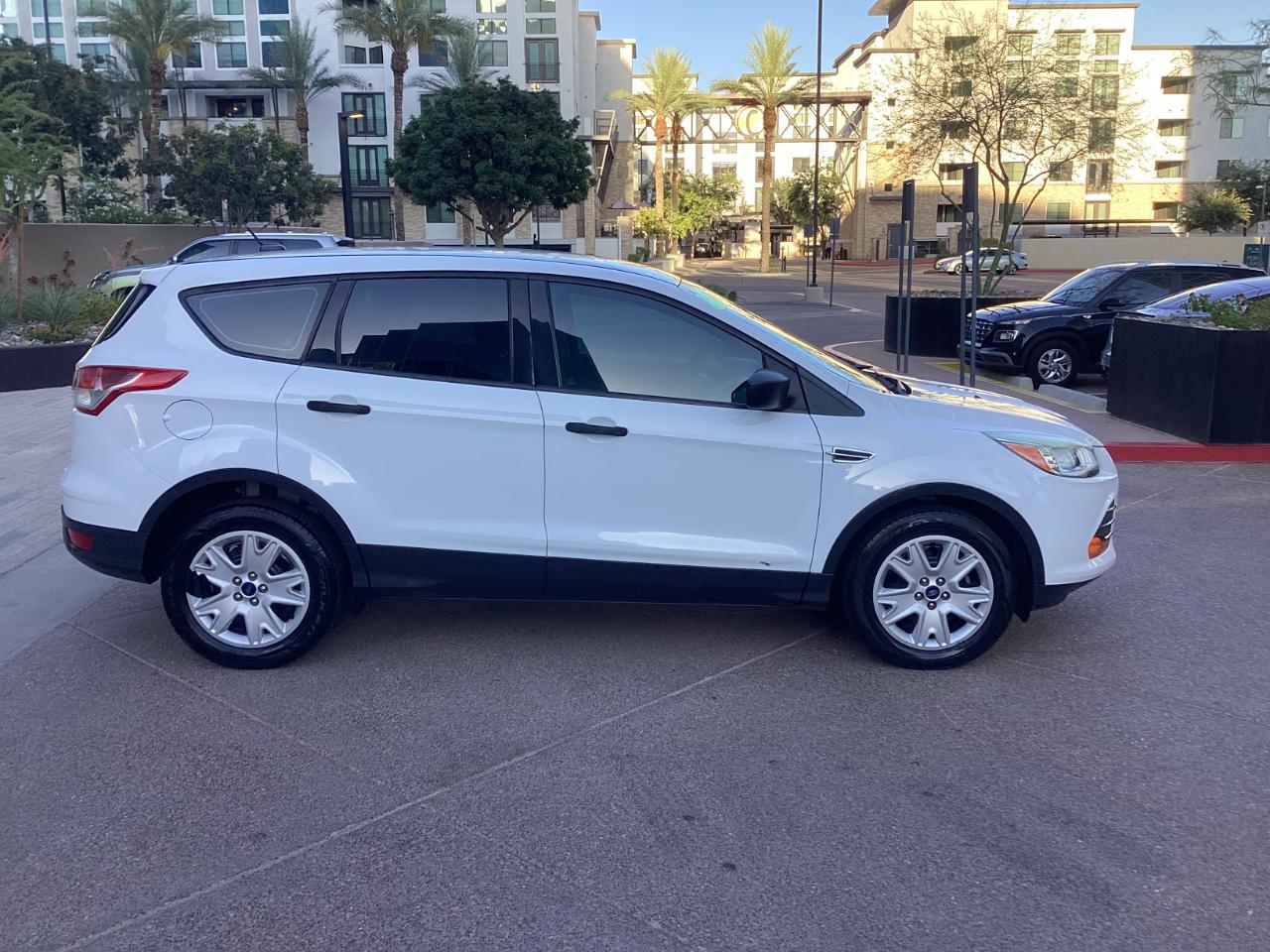 Ford Escape S FWD 2016
