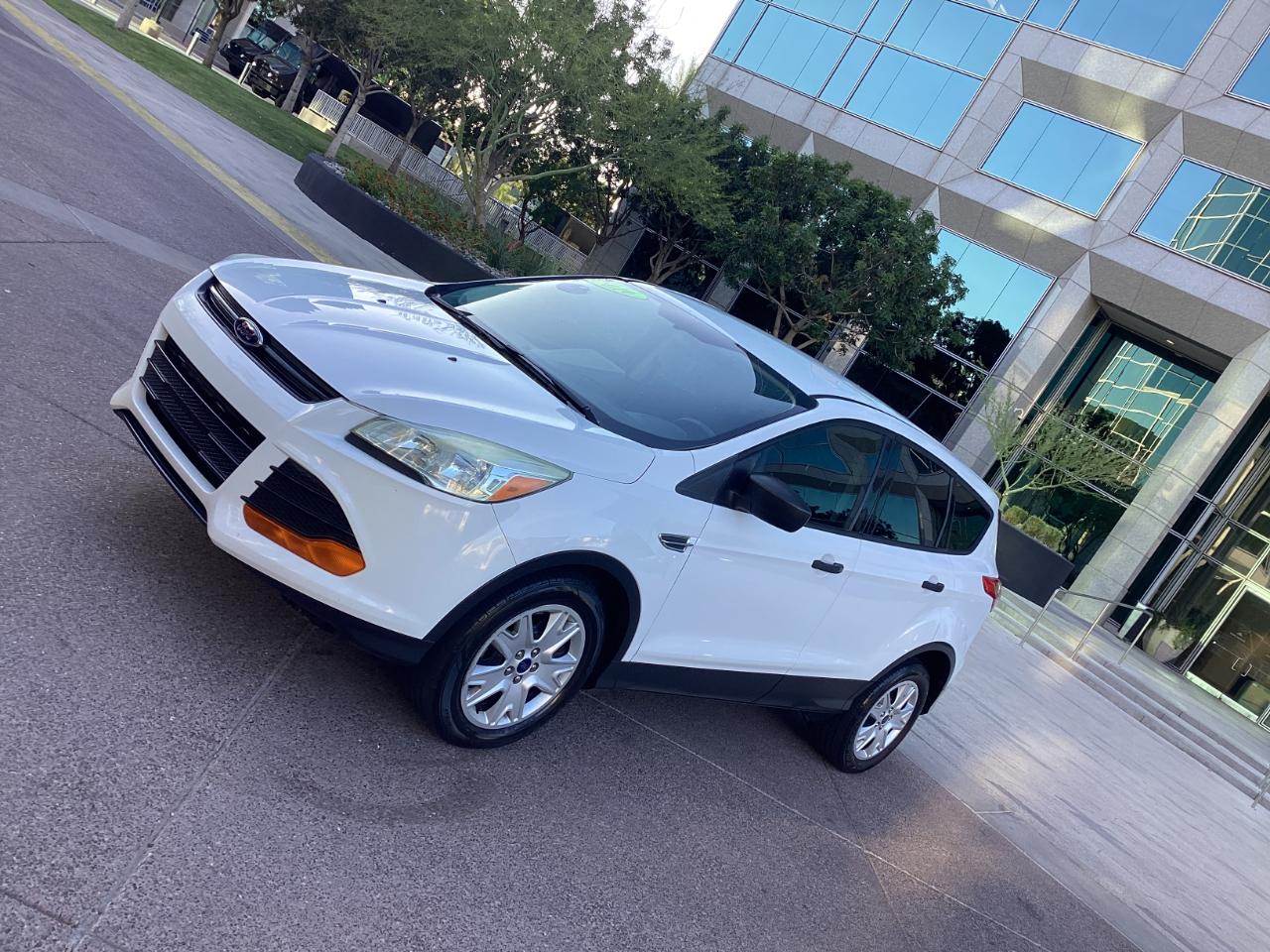 Ford Escape S FWD 2016