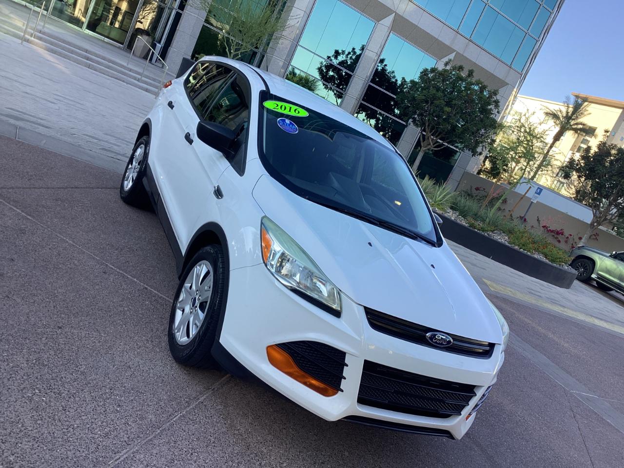 Ford Escape S FWD 2016