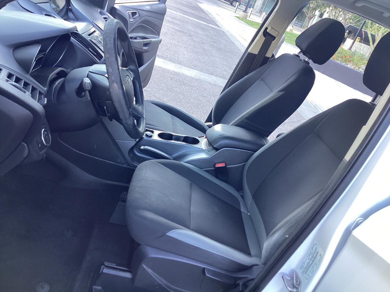 Ford Escape S FWD 2016
