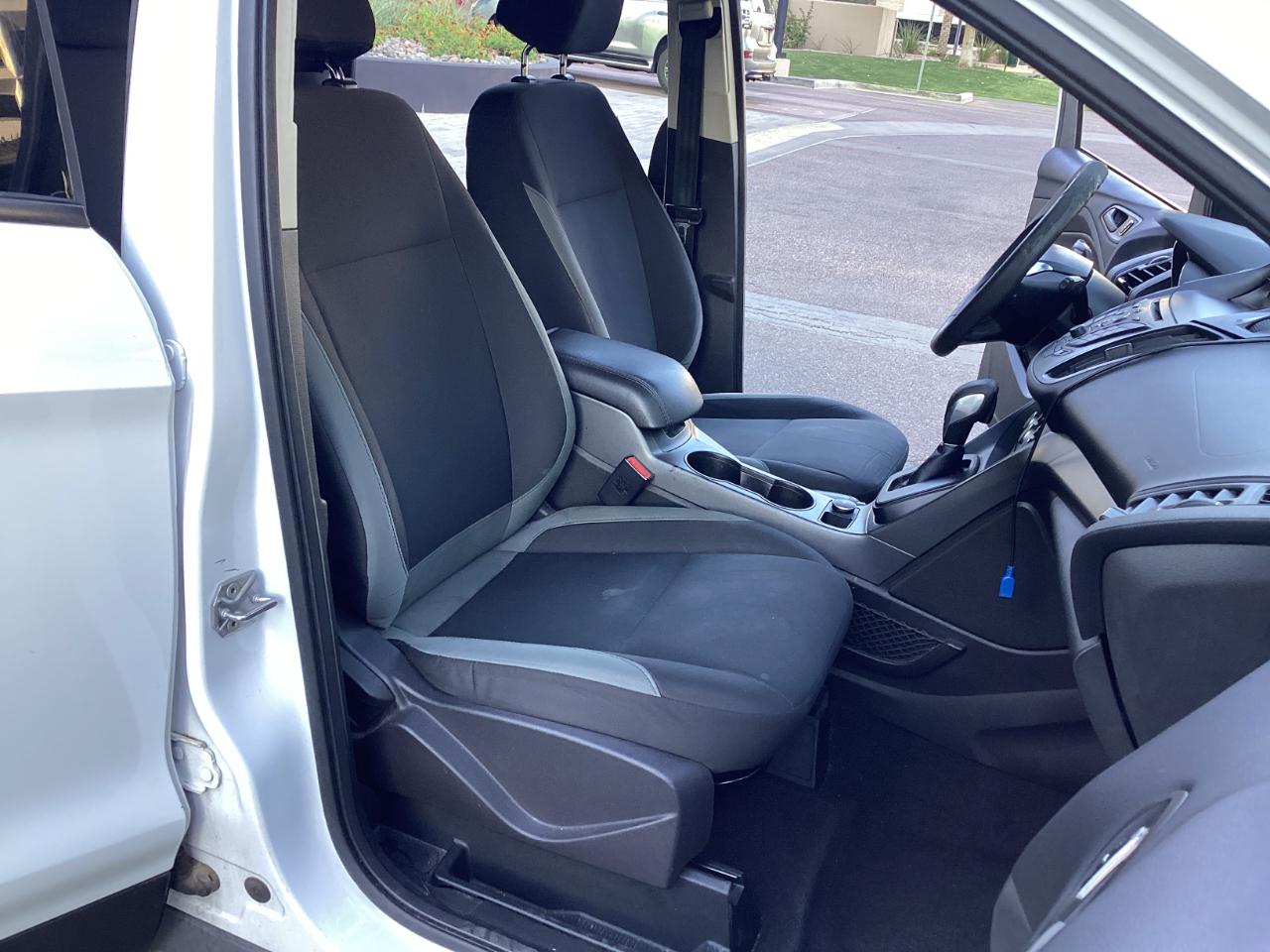 Ford Escape S FWD 2016