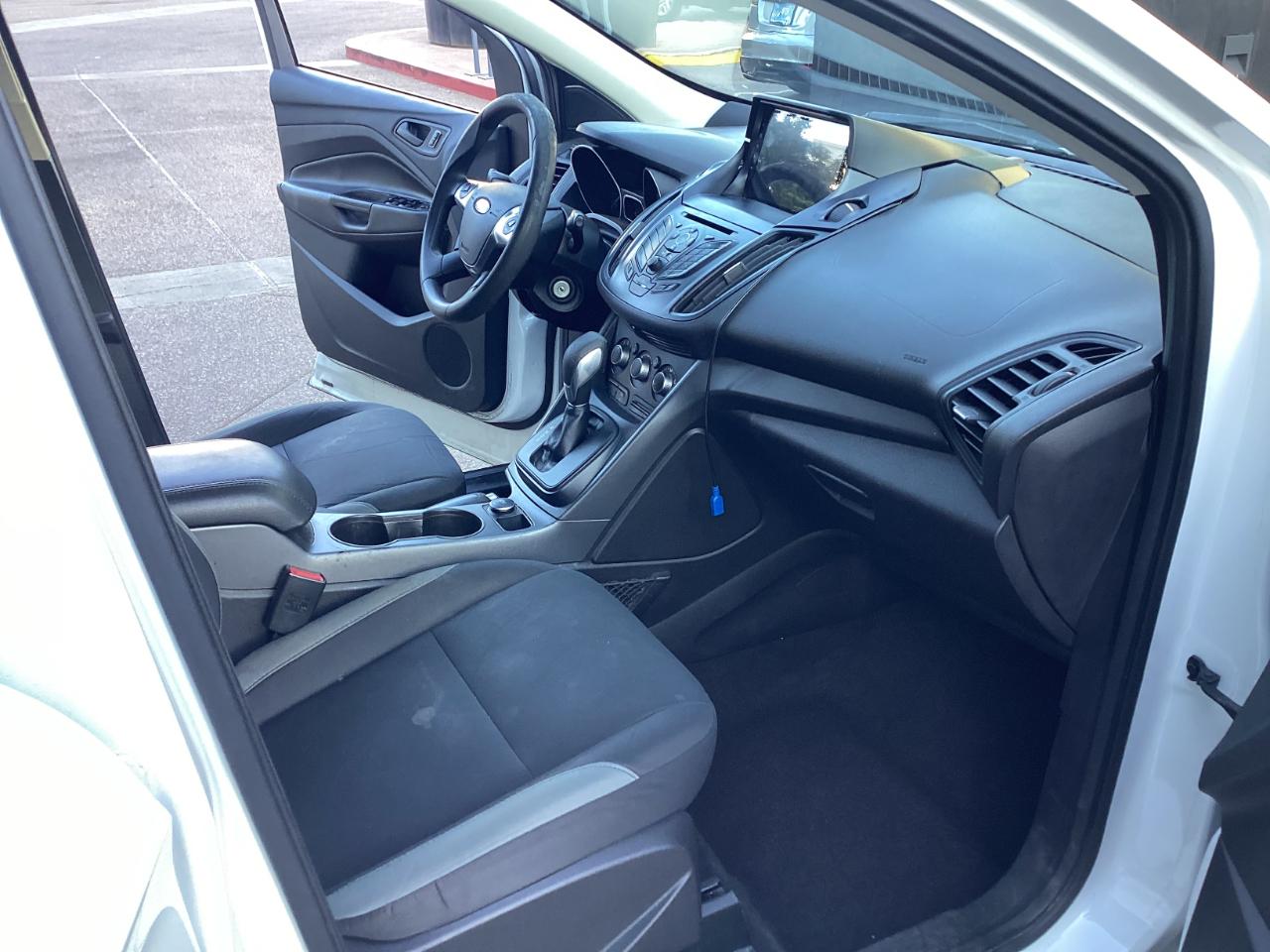 Ford Escape S FWD 2016