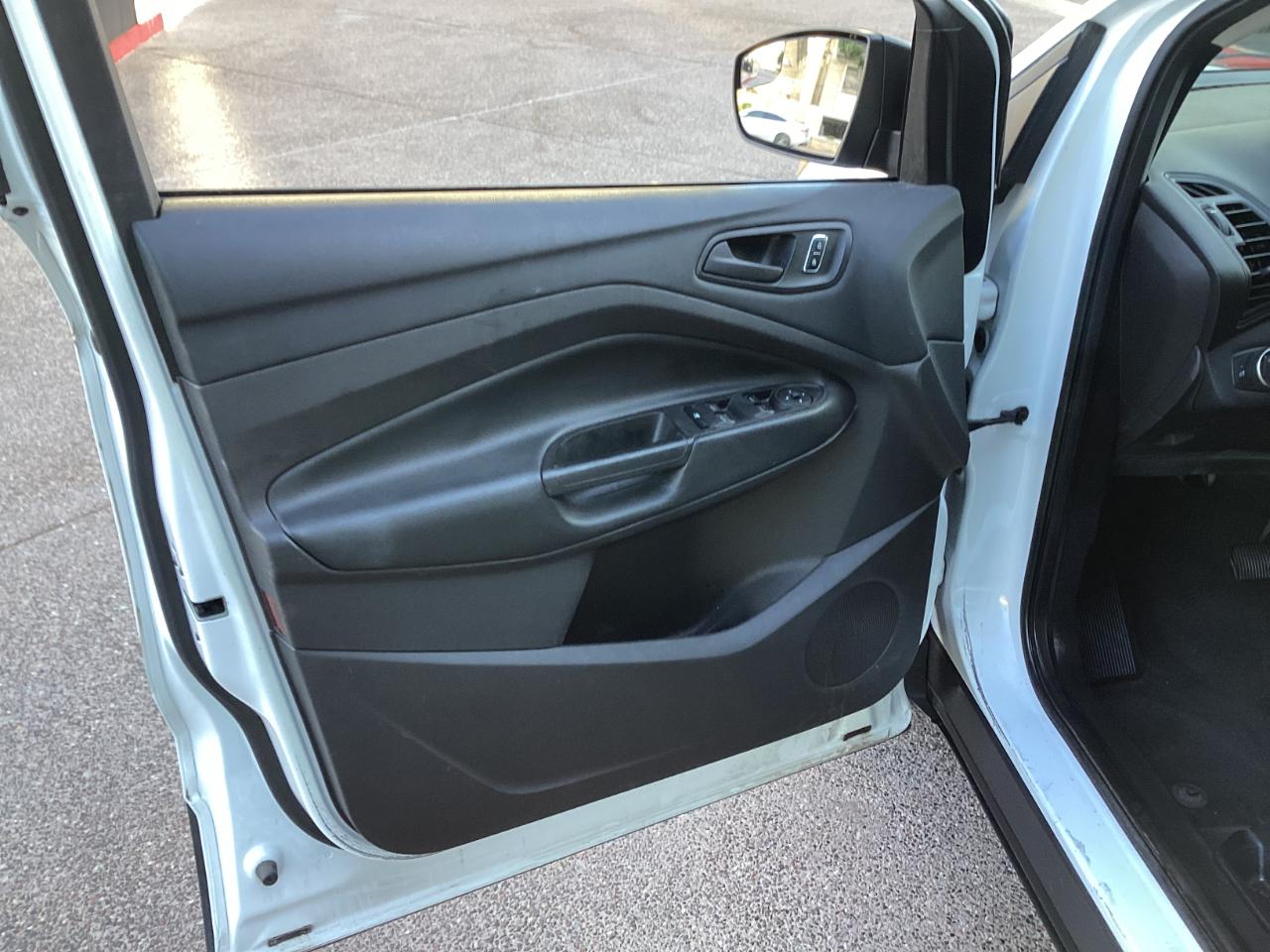 Ford Escape S FWD 2016