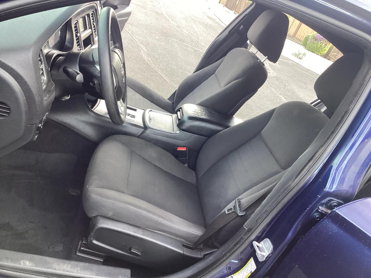Dodge Charger SE 2014