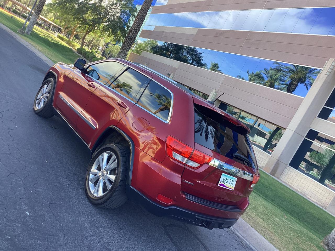 Jeep Grand Cherokee Laredo 2WD 2013