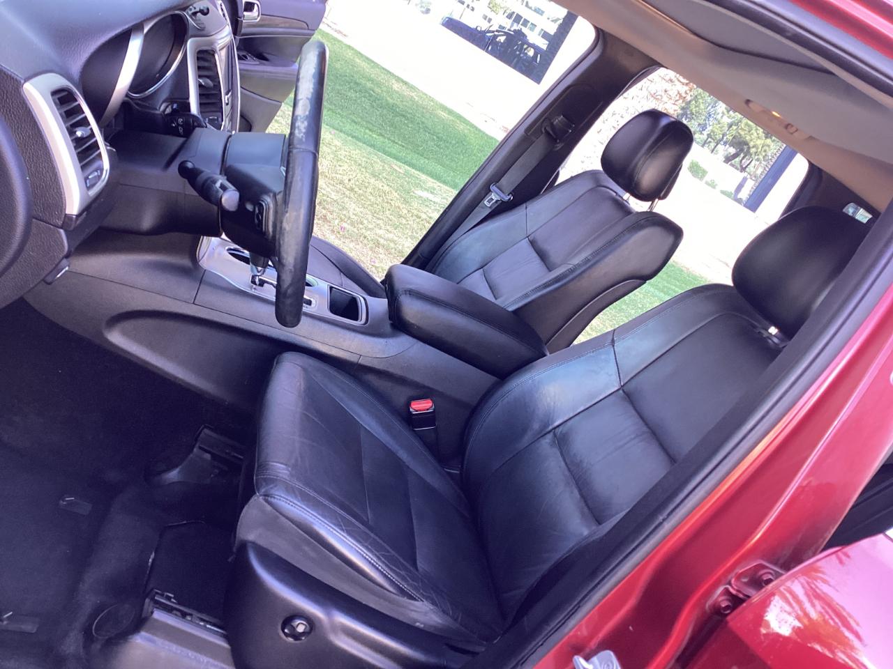 Jeep Grand Cherokee Laredo 2WD 2013