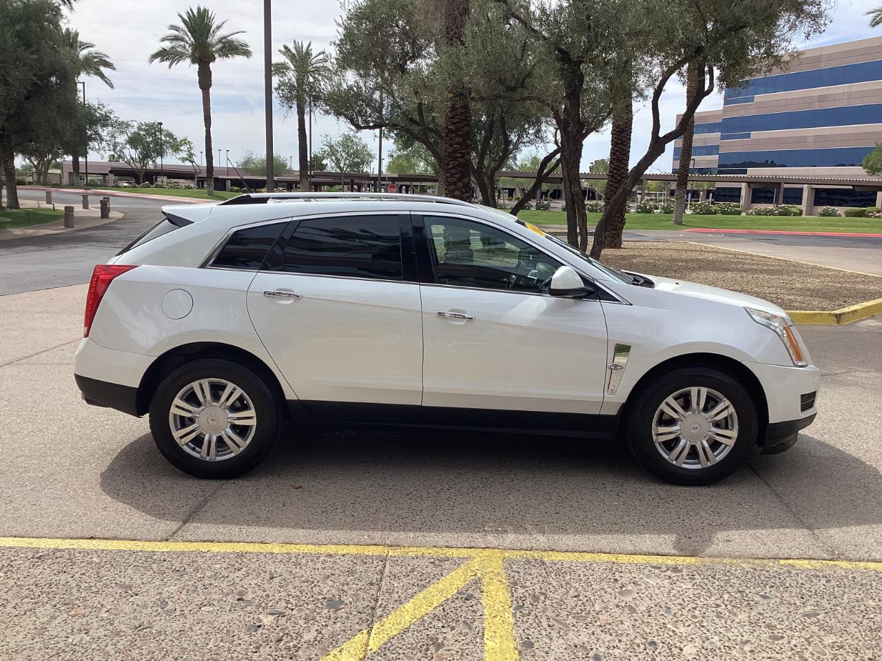 Cadillac SRX Luxury 2012