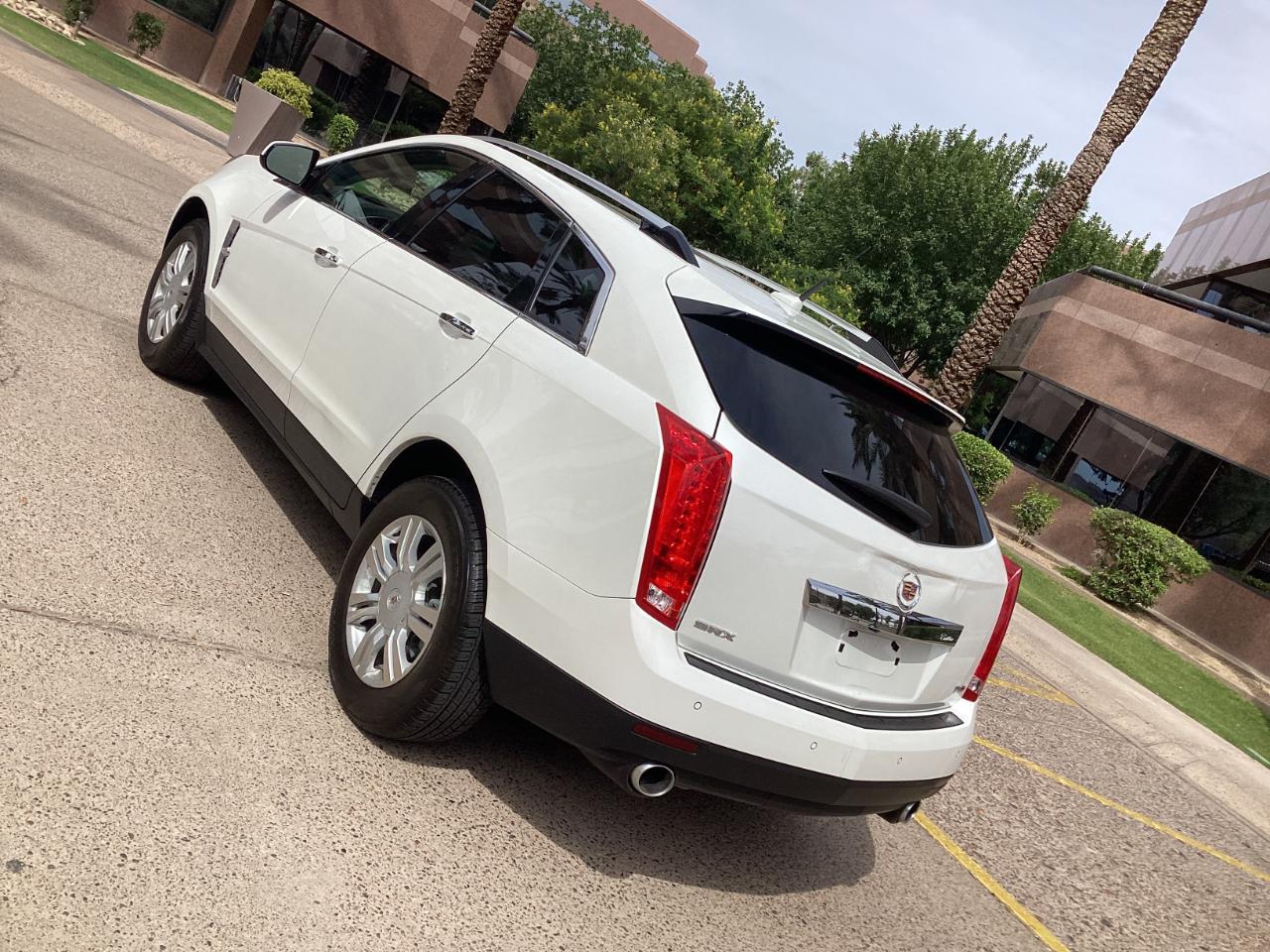 Cadillac SRX Luxury 2012