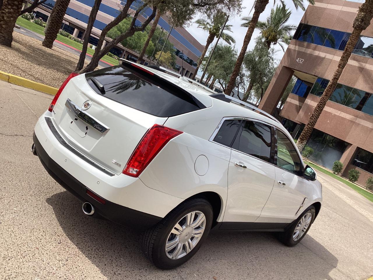 Cadillac SRX Luxury 2012