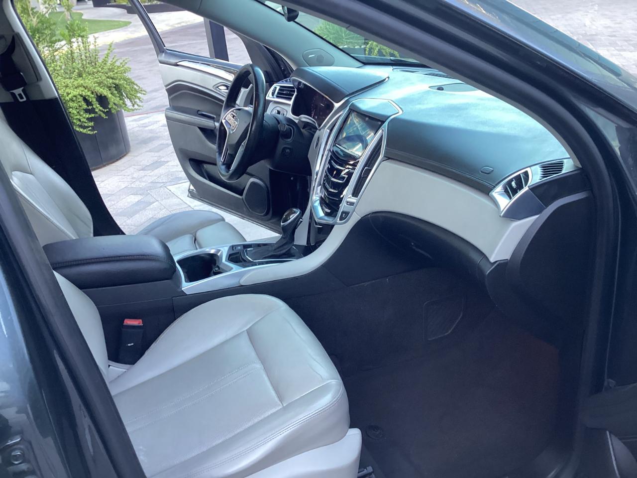 Cadillac SRX Performance Collection 2013