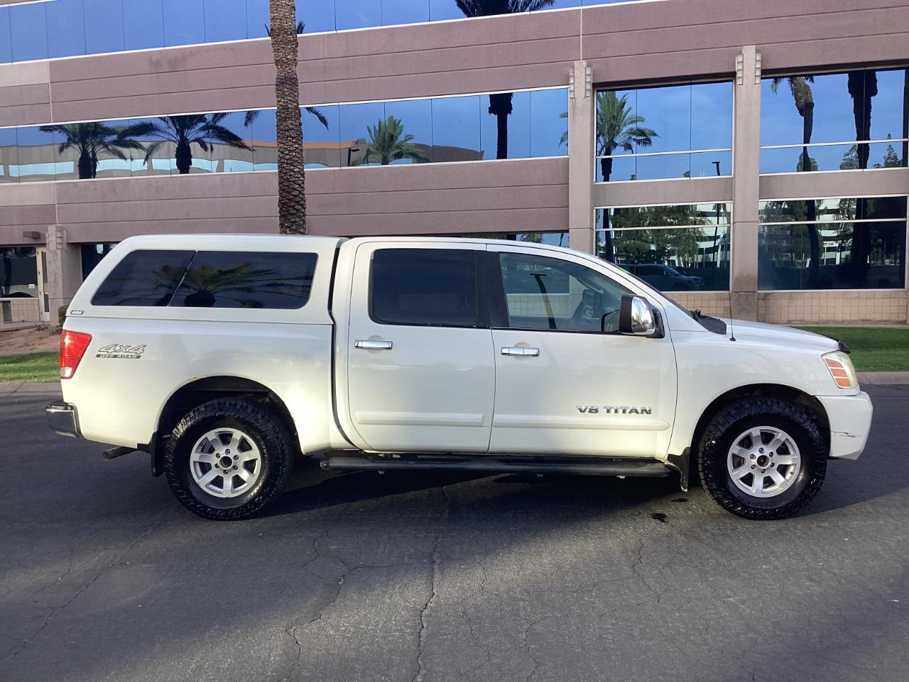 Nissan Titan XE Crew Cab 4WD 2005