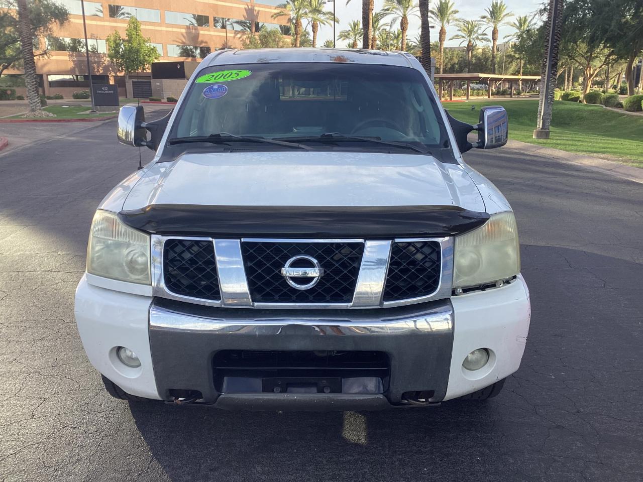 Nissan Titan XE Crew Cab 4WD 2005