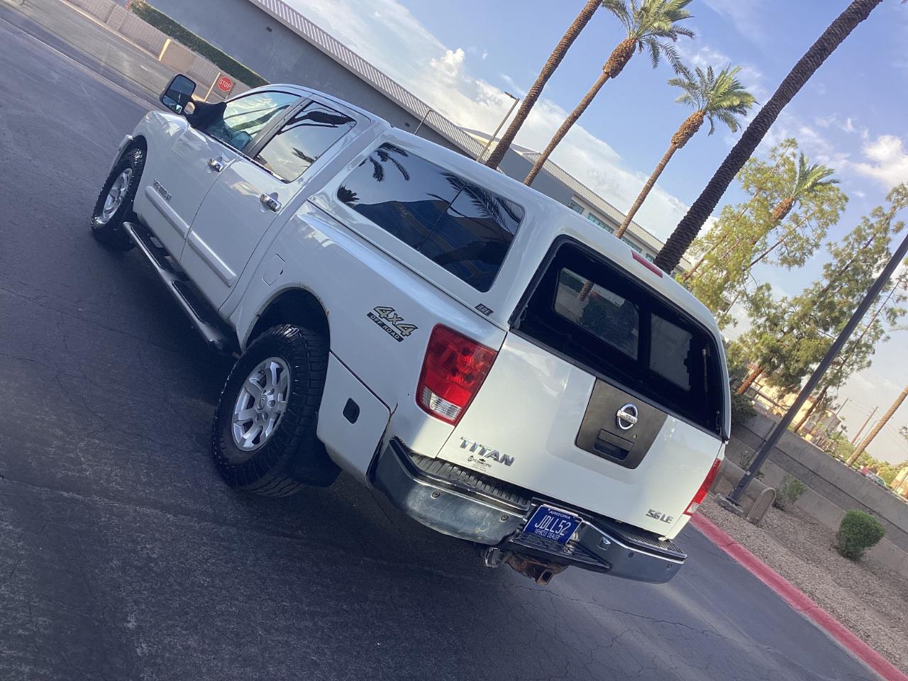 Nissan Titan XE Crew Cab 4WD 2005