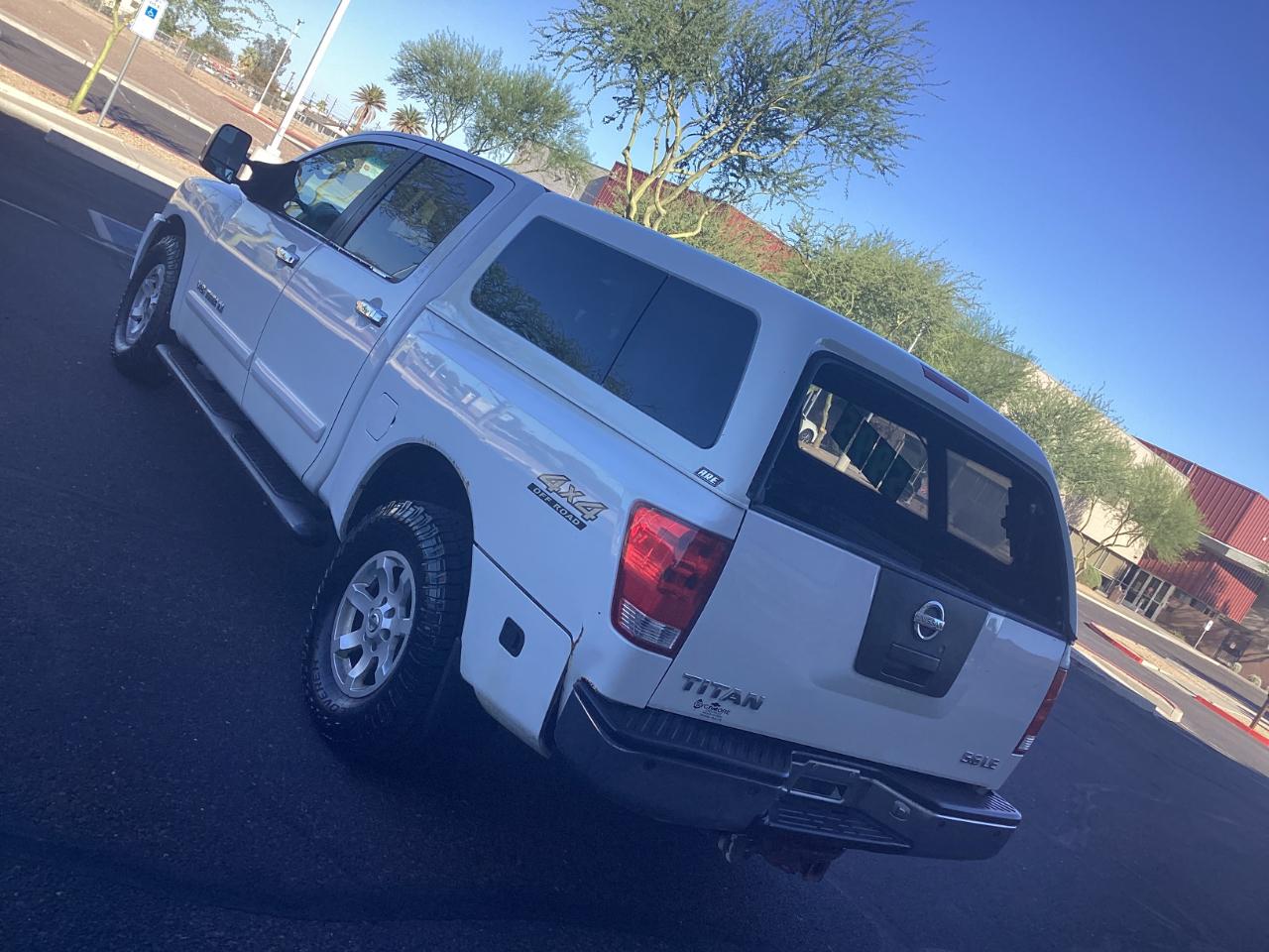 Nissan Titan XE Crew Cab 4WD 2005