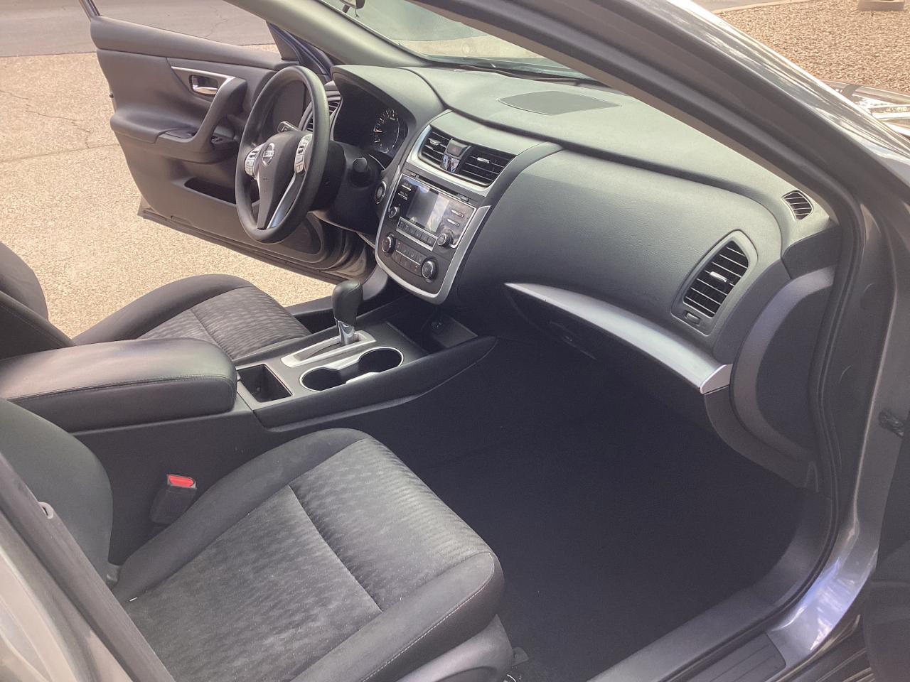 Nissan Altima 2.5 SV 2018