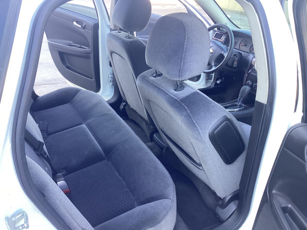 Chevrolet Impala LS (Fleet) 2012