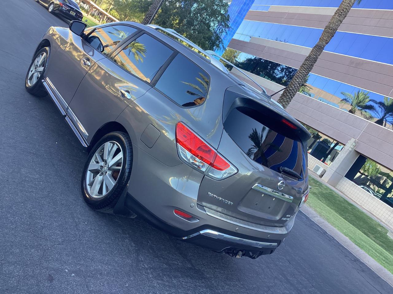 Nissan Pathfinder S 4WD 2014