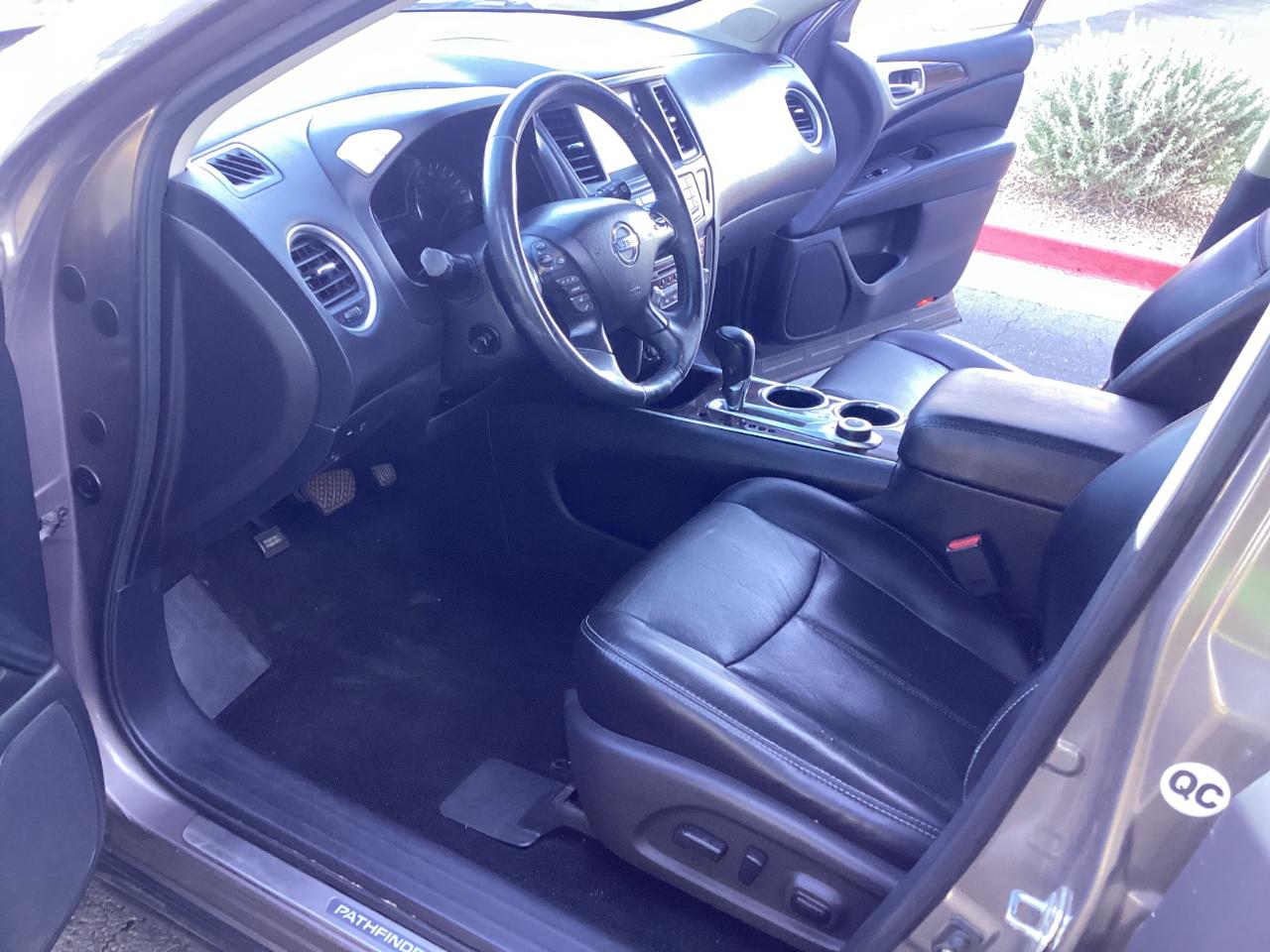 Nissan Pathfinder S 4WD 2014