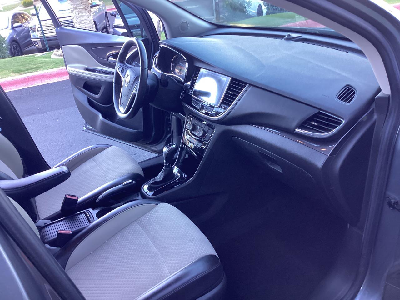 Buick Encore Sport Touring FWD 2019
