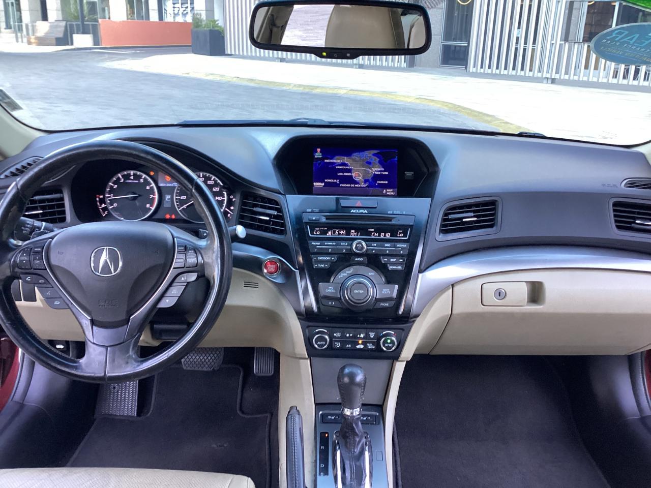 Acura ILX 5-Spd AT w/ Technology Package 2013