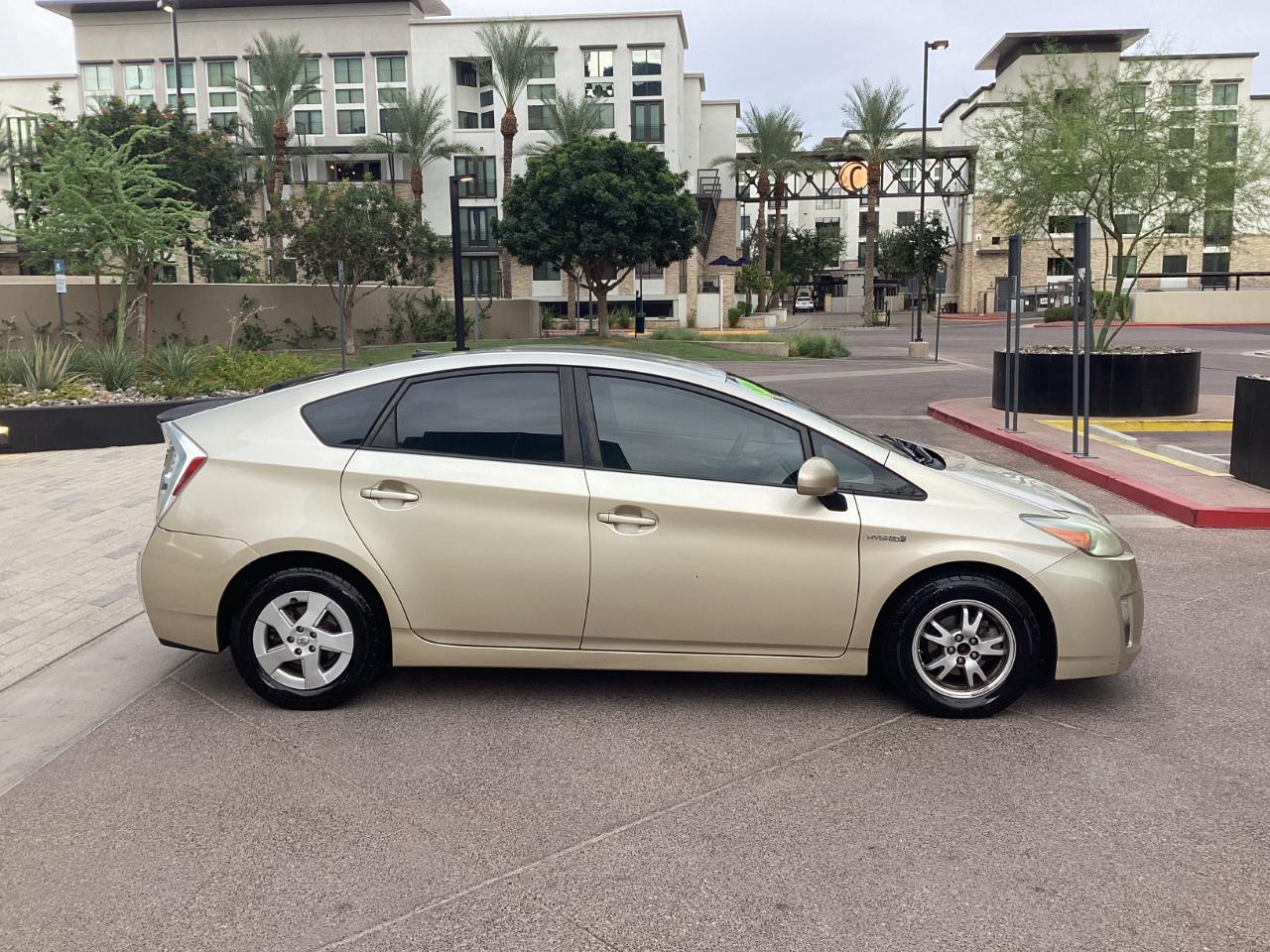 Toyota Prius Prius V 2010