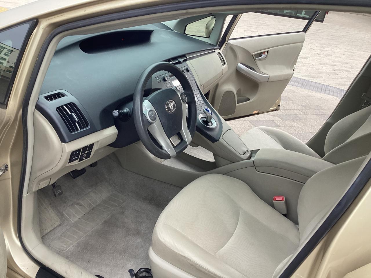 Toyota Prius Prius V 2010
