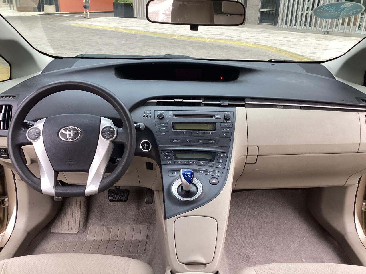Toyota Prius Prius V 2010