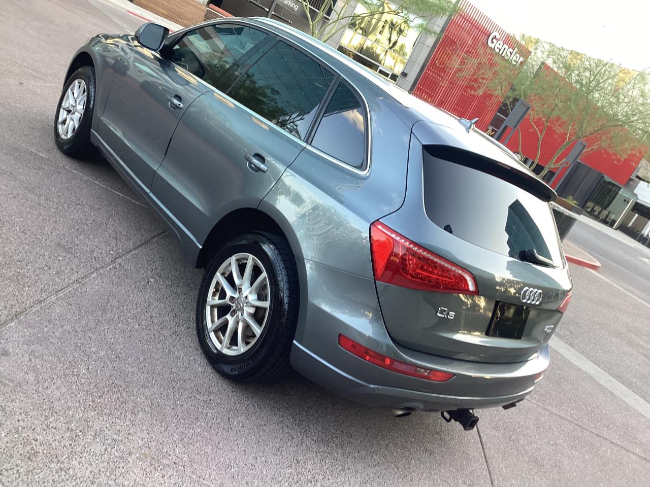 Audi Q5 2.0 quattro Premium 2012