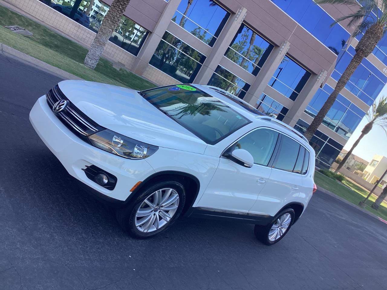 Volkswagen Tiguan SE 2015