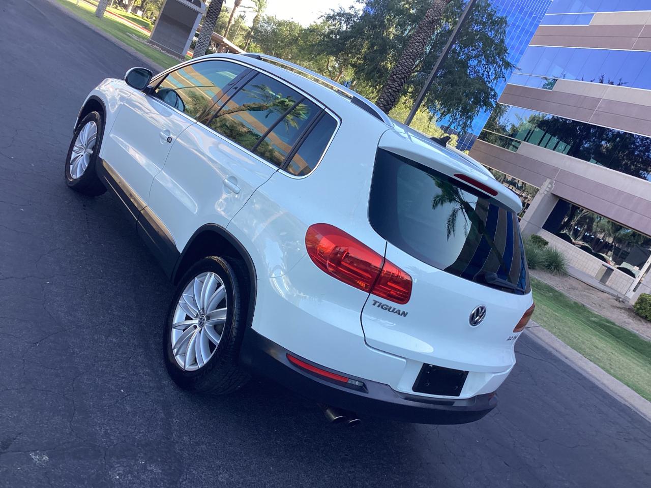 Volkswagen Tiguan SE 2015