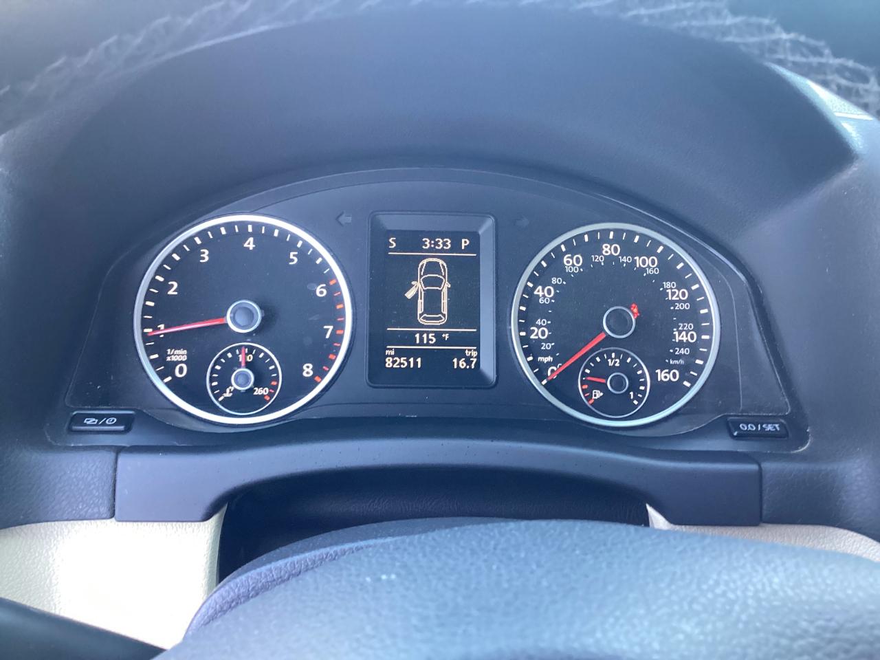 Volkswagen Tiguan SE 2015