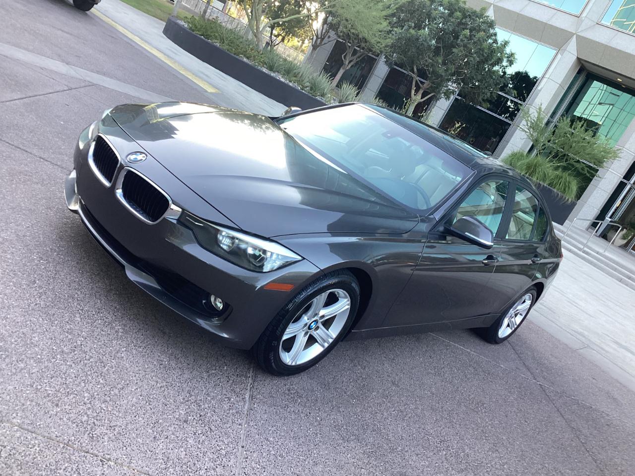 BMW 3-Series 328i Sedan 2013