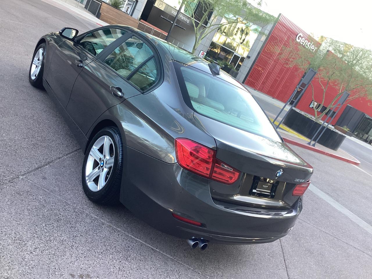 BMW 3-Series 328i Sedan 2013