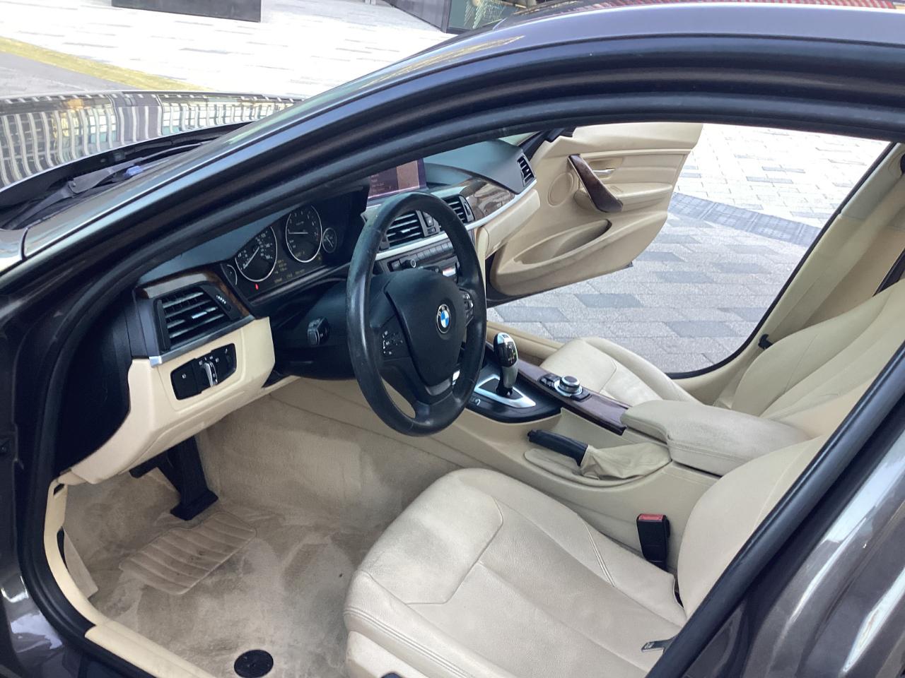 BMW 3-Series 328i Sedan 2013
