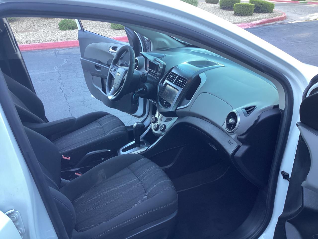 Chevrolet Sonic LT Auto Sedan 2016