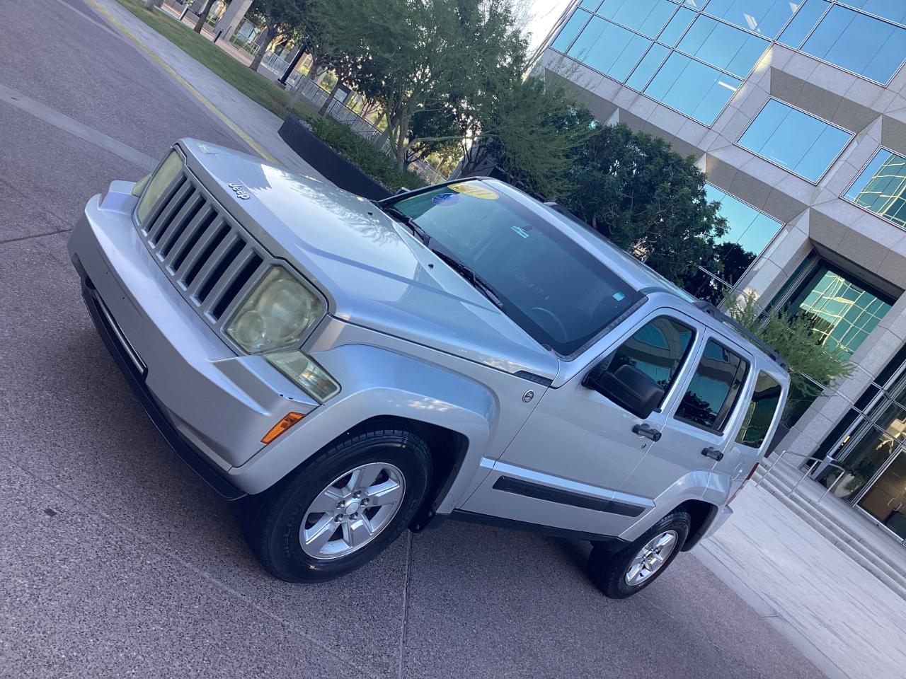 Jeep Liberty Sport 4WD 2011