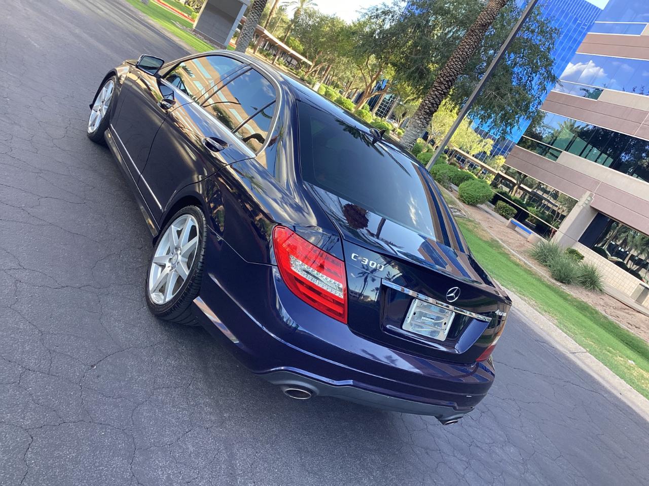 Mercedes-Benz C-Class C300 4MATIC Luxury Sedan 2012