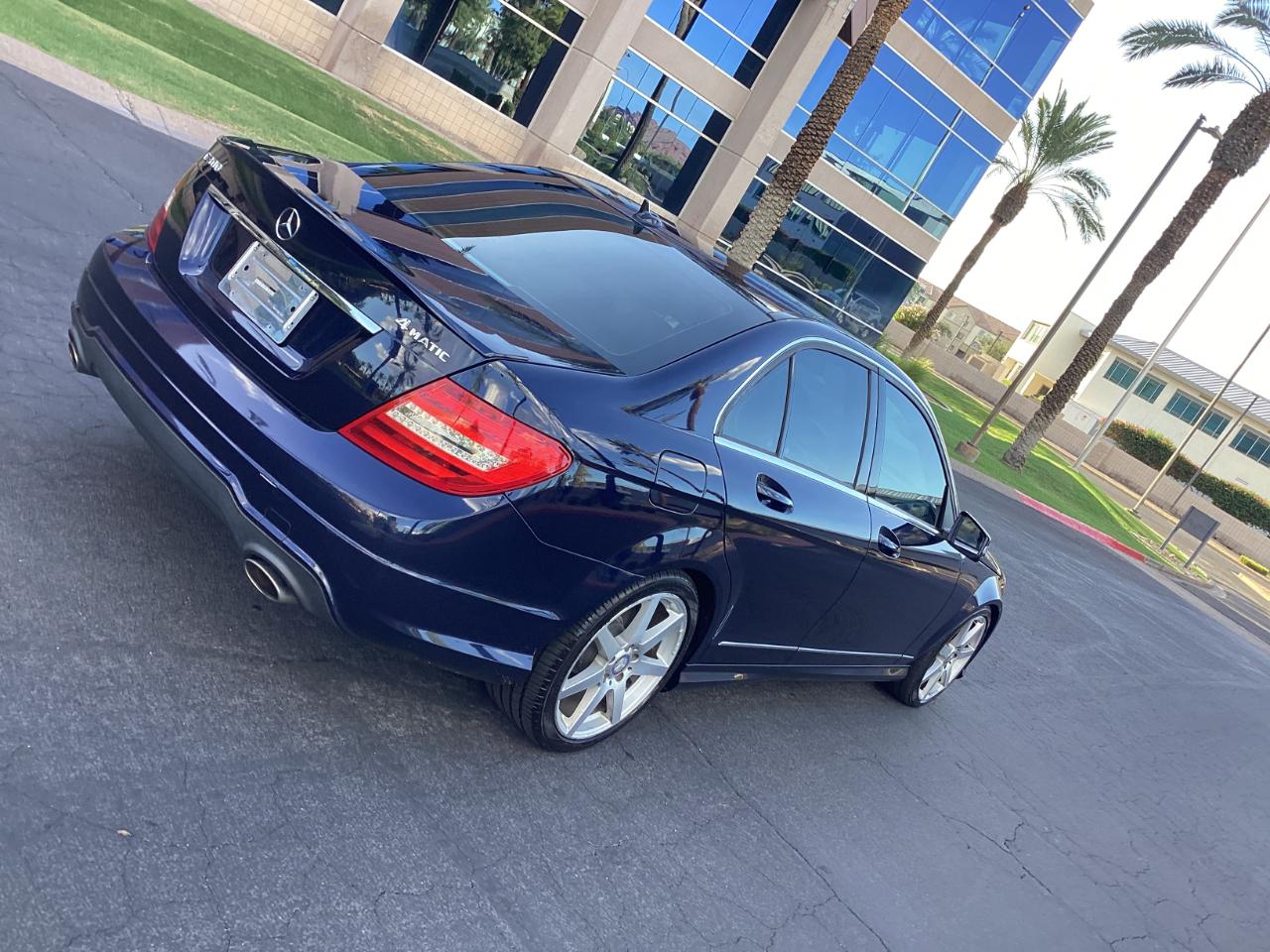 Mercedes-Benz C-Class C300 4MATIC Luxury Sedan 2012