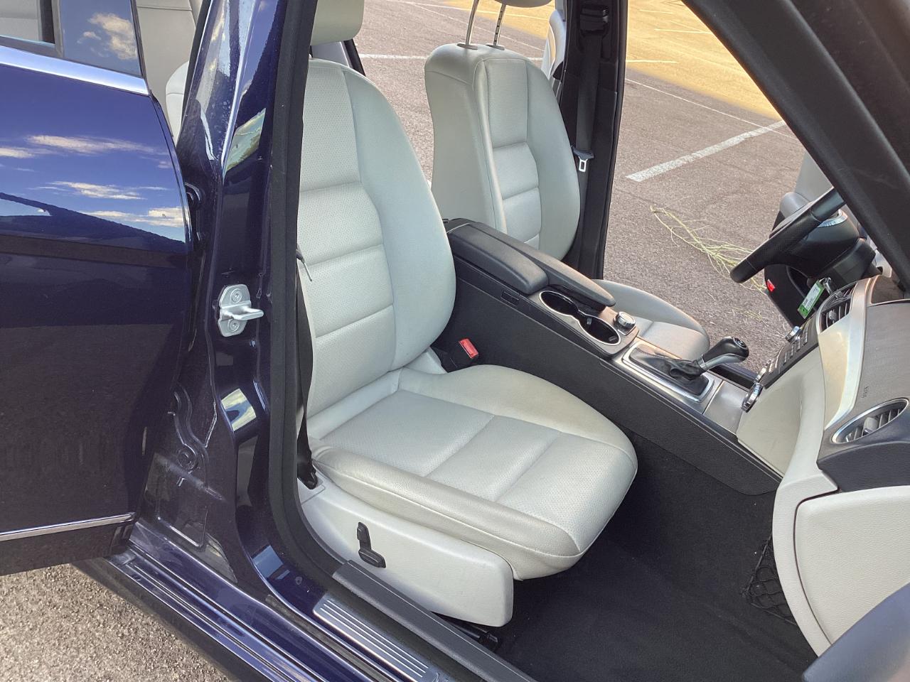Mercedes-Benz C-Class C300 4MATIC Luxury Sedan 2012