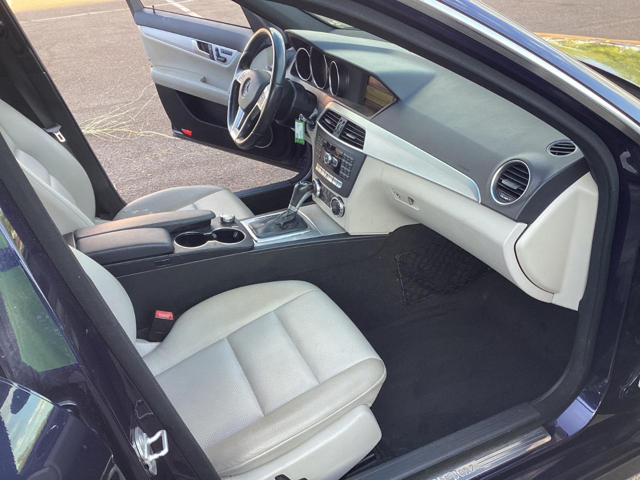 Mercedes-Benz C-Class C300 4MATIC Luxury Sedan 2012