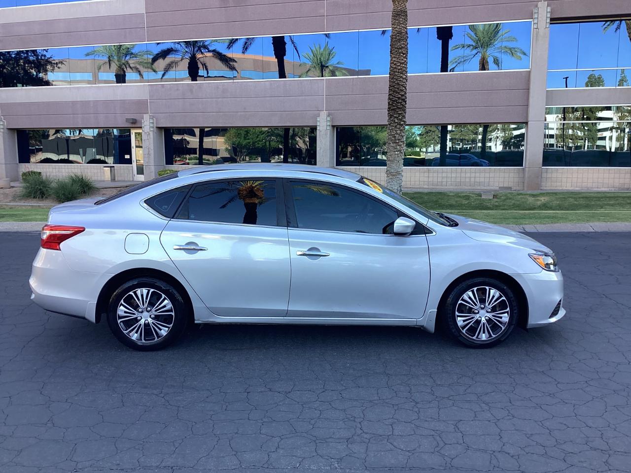Nissan Sentra S CVT 2019