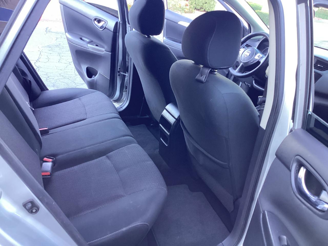 Nissan Sentra S CVT 2019