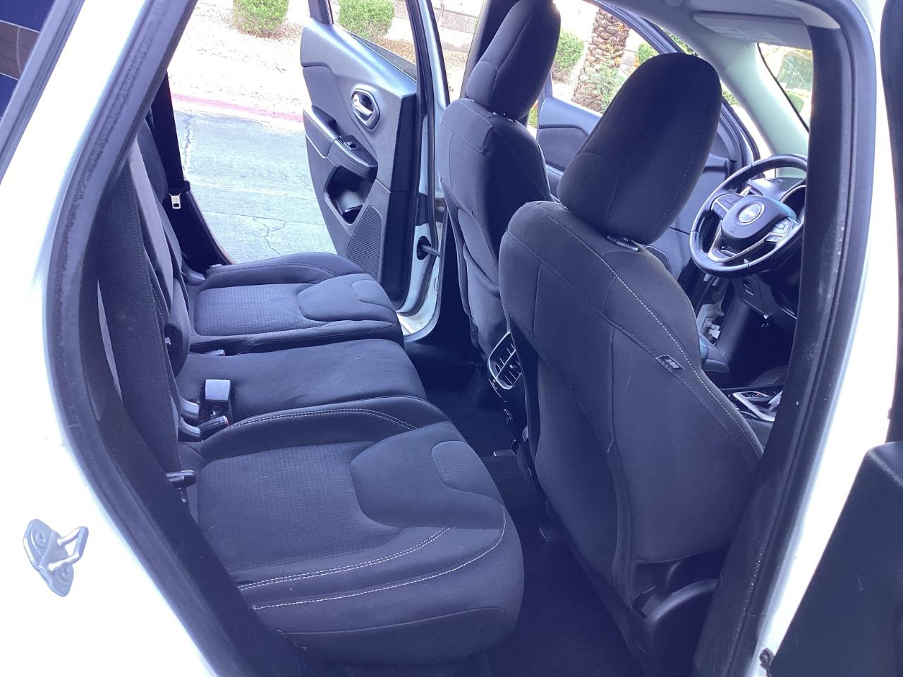 Jeep Cherokee Latitude 4WD 2015