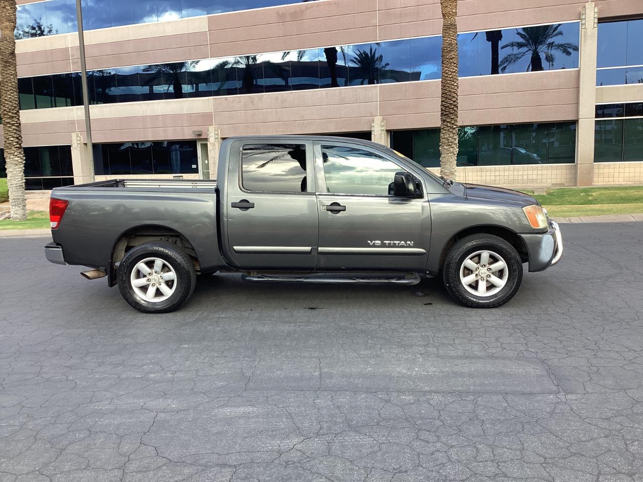 Nissan Titan LE Crew Cab 2WD SWB 2008