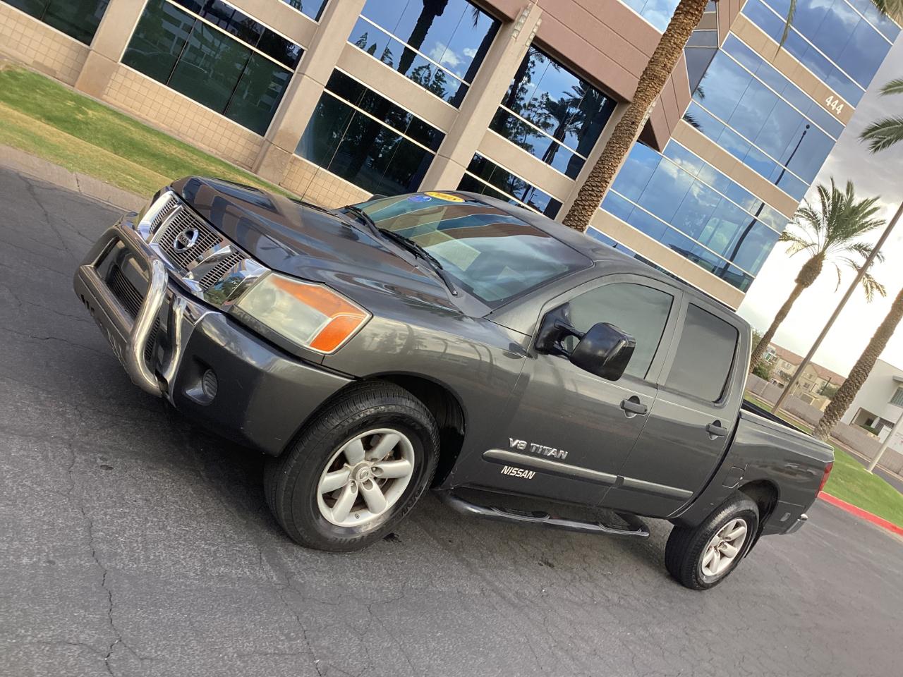 Nissan Titan LE Crew Cab 2WD SWB 2008