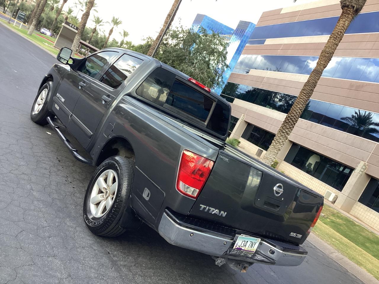 Nissan Titan LE Crew Cab 2WD SWB 2008