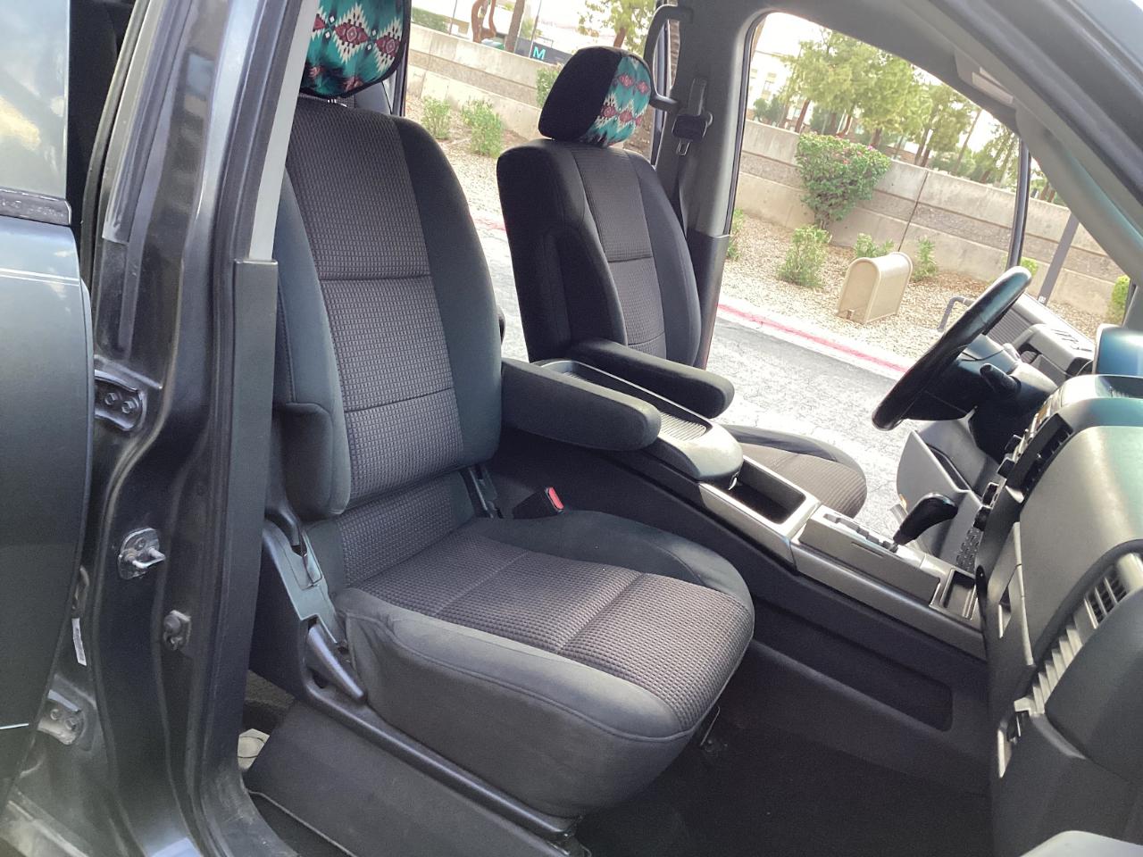 Nissan Titan LE Crew Cab 2WD SWB 2008