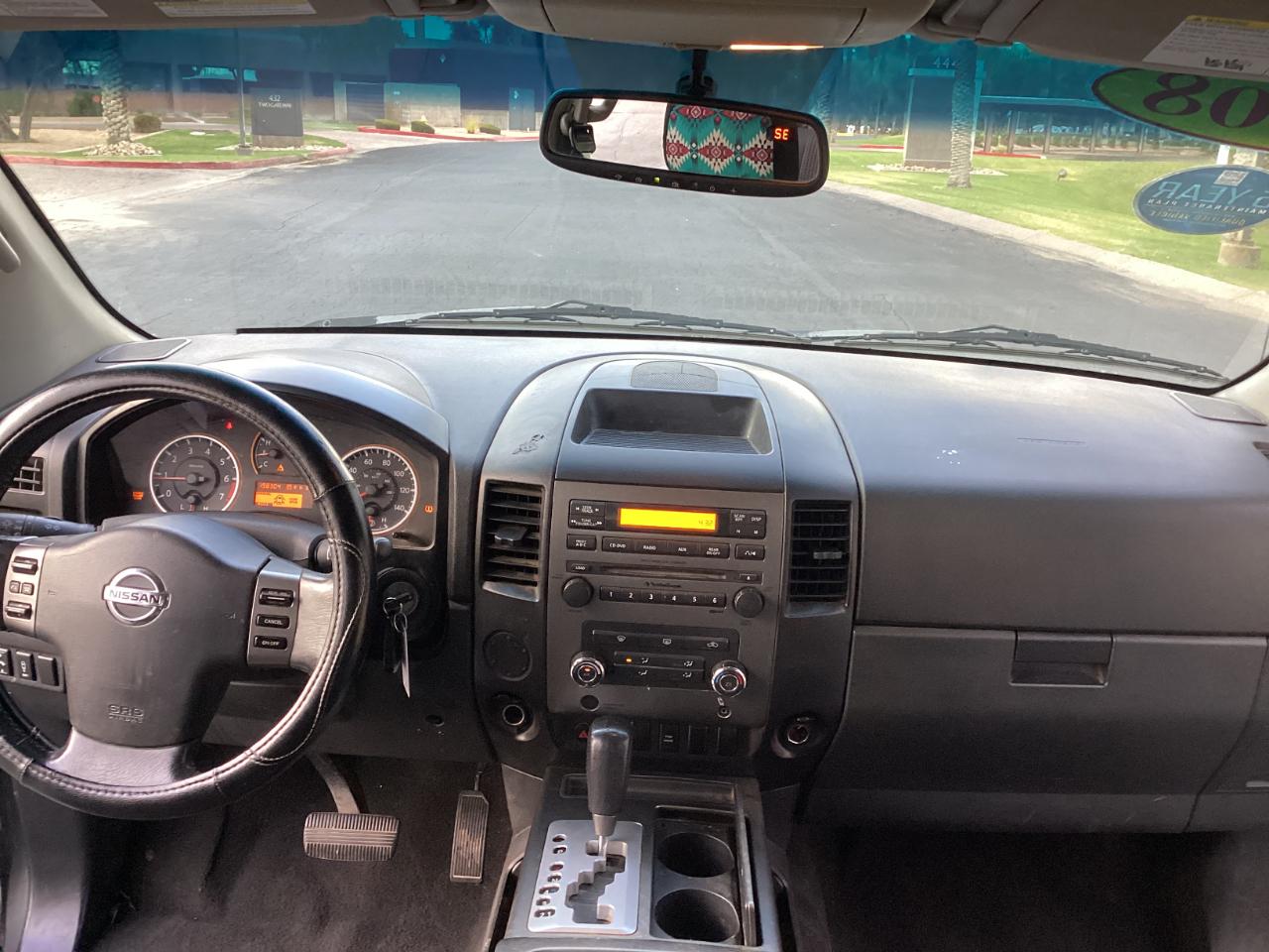 Nissan Titan LE Crew Cab 2WD SWB 2008