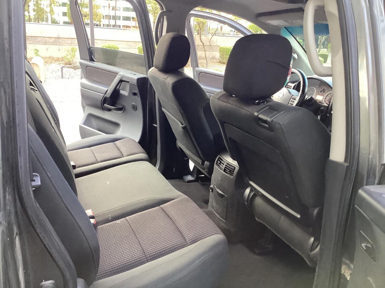 Nissan Titan LE Crew Cab 2WD SWB 2008