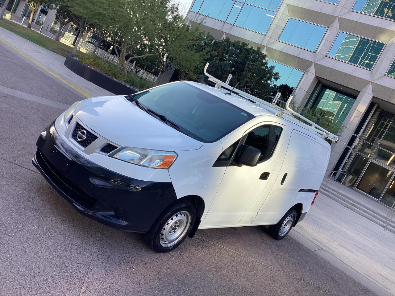 Nissan NV200 SV 2015